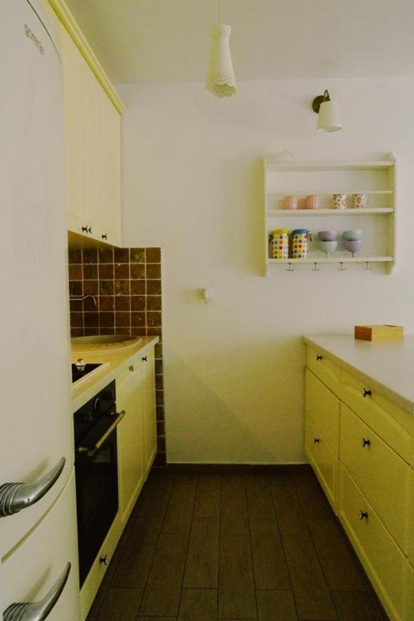 Doel Apartment *